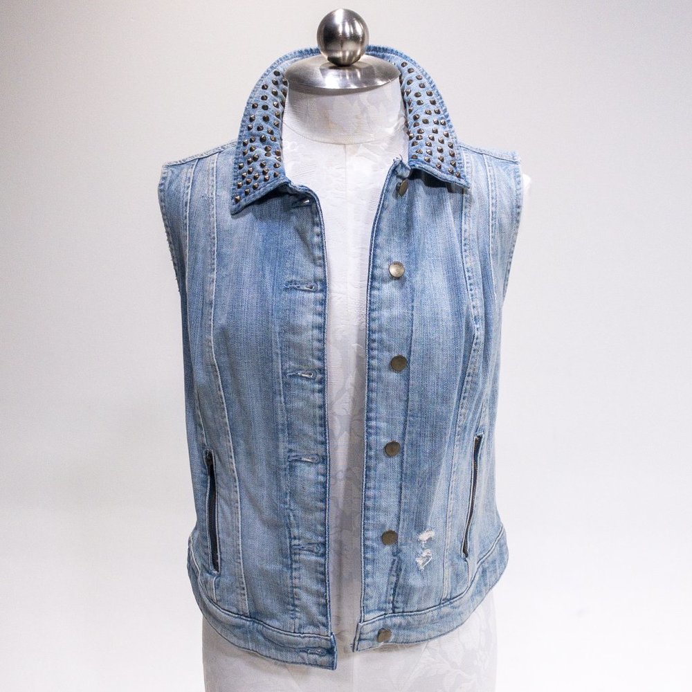 Guess M Sleeveless Jean Jacket Vest Layer Studded Collar Pattern Back Crop Top
